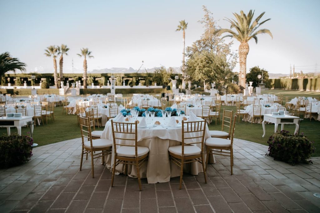 Tendencias_en_decoracin_de_bodas_en_jardines-fef
