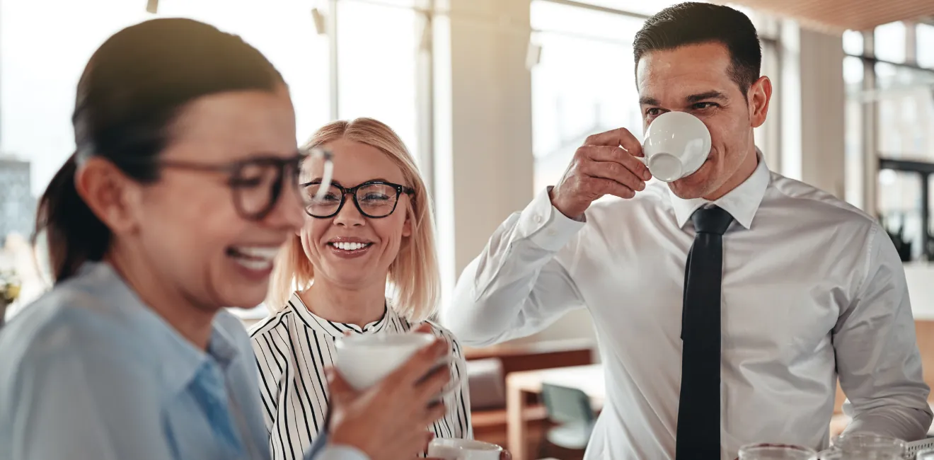 Beneficios de un coffee break bien organizado en reuniones de empresa