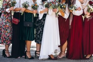 Vestimenta y estilo en bodas navideñas